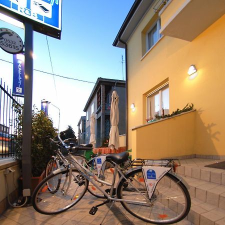 Adelphi Room & Breakfast Ferrara Exterior photo