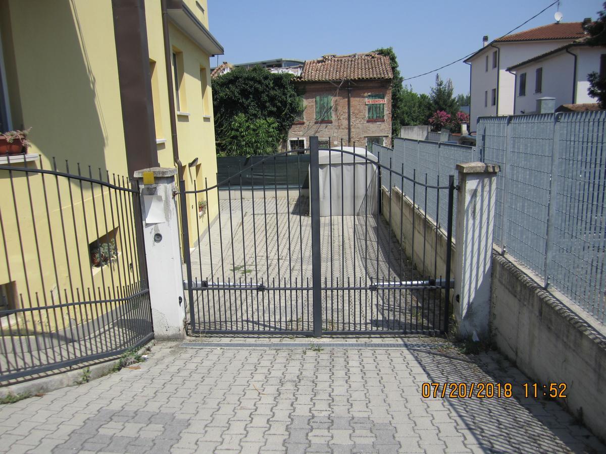 Adelphi Room & Breakfast Ferrara Exterior photo