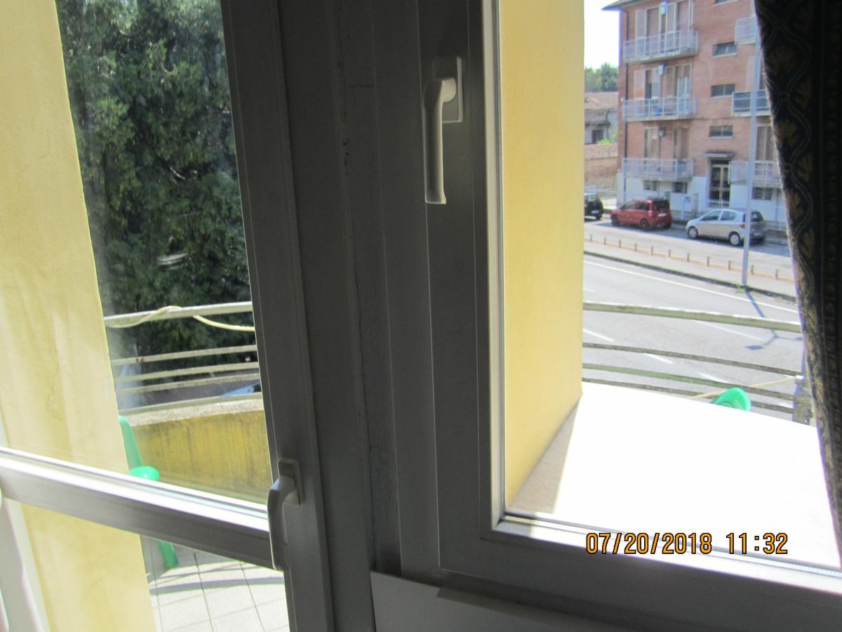 Adelphi Room & Breakfast Ferrara Exterior photo