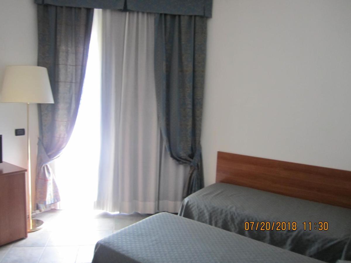 Adelphi Room & Breakfast Ferrara Exterior photo
